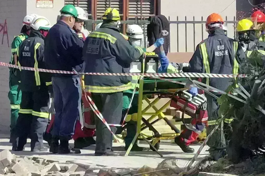 Τραγωδία στη Νότια Αφρική: Κατάρρευση κτιρίου- 20 νεκροί, 32 αγνοούμενοι