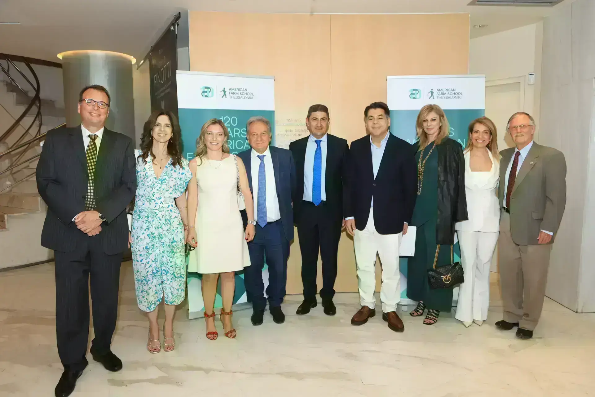 Στέφανος Παντελιάδης, Θεοδώρα Βαλεντή, Άννυ Ευσταθίου, Παναγιώτης Γιαταγαντζίδης, Λευτέρης Αυγενάκης, George Tsunis, Έλενα Μπάνια, Όλια Αυδή και Dr. Jeff Lansdale