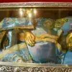 Άγιος Ιωάννης Ρώσος: Επέστρεψε στο σκήνωμα το δεξί χέρι του [βίντεο]