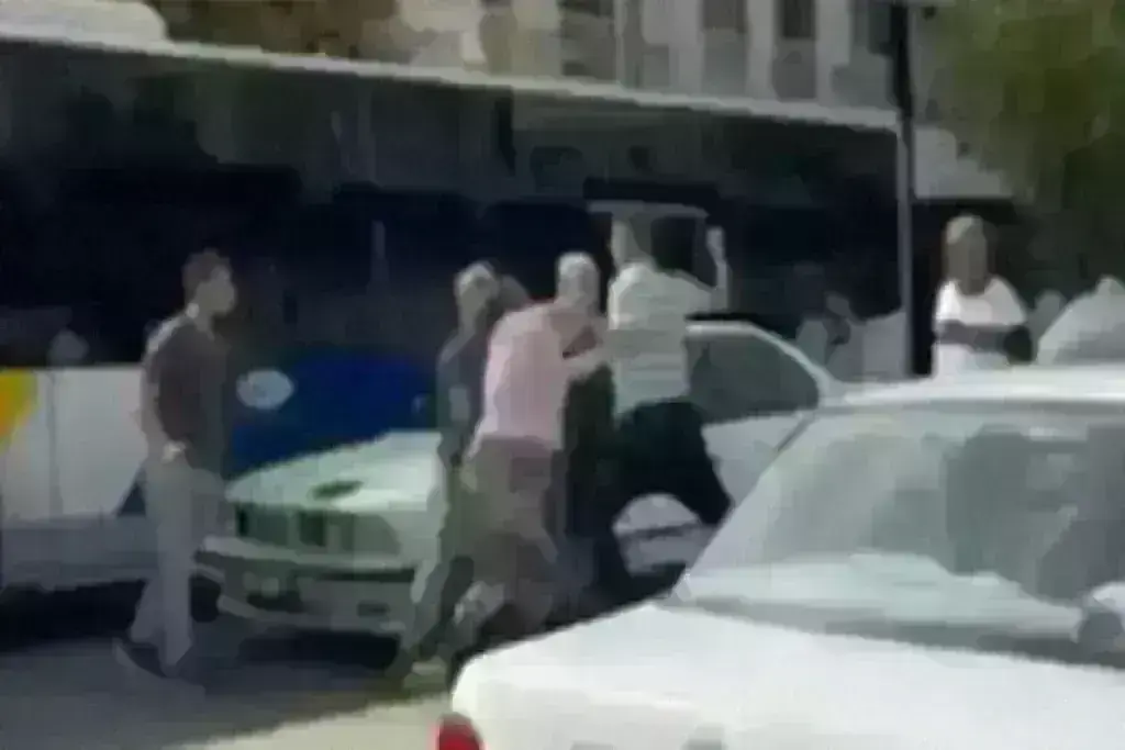 Φρίκη στο Αιγάλεω: Σοκάρει η περιγραφή της 43χρονης και του συζύγου της – «Έδωσε γκάζι και πάτησε το σώμα του» [βίντεο]