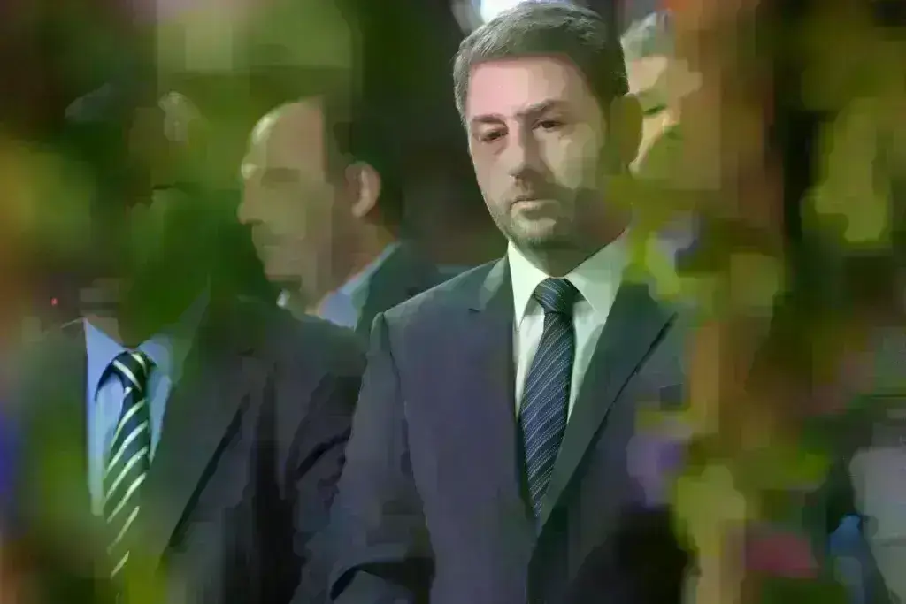 Ανδρουλάκης για Πάσχα: «Μπορούμε καλύτερα, διότι την ελπίδα την φτιάχνουμε με τα υλικά που εμείς επι