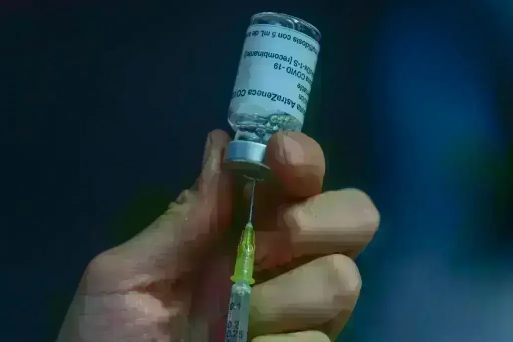 Κορονοϊός: «Βόμβα» από την AstraZeneca – Αποσύρει το εμβόλιο
