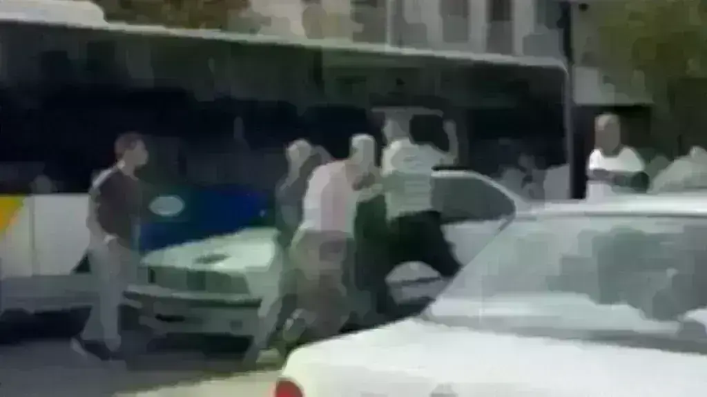 Αιγάλεω: Ταυτοποιήθηκαν οι νταήδες που χτύπησαν ζευγάρι- Πατέρας και δύο γιοι οι δράστες