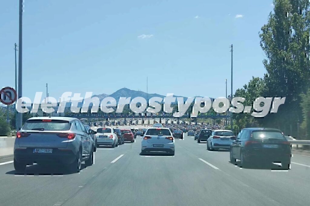28η Οκτωβρίου: «Πήζουν» οι δρόμοι, εν κινήσει όλοι οι Αθηναίοι – Τα έκτακτα μέτρα της ΕΛΑΣ και οι απαγορεύσεις
