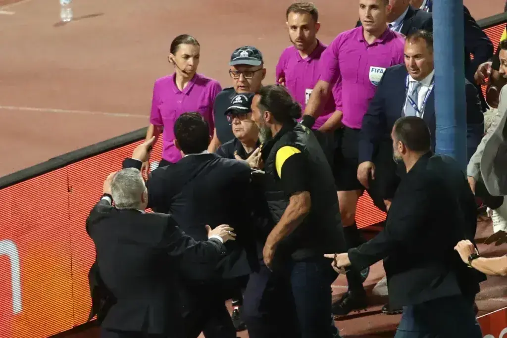 Τελικός κυπέλλου Ελλάδος: Κλήθηκε σε ακρόαση ο Άρης για όσα έγιναν στο Πανθεσσαλικό εναντίον της Φρα
