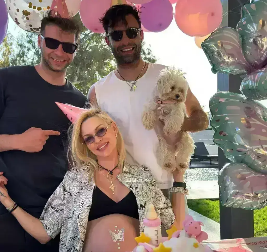 Βίκυ Κάβουρα: Διοργάνωσε το baby shower και τη γιορτή του Γιώργου Τζαβέλλα [εικόνες]