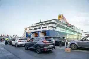 Πάσχα 2024: Κίνηση για γερά νεύρα - Μεγάλες καθυστερήσεις σε Αττική Οδό και Εθνική προς Κόρινθο - Γεμάτα αεροπλάνα, πλοία και ΚΤΕΛ