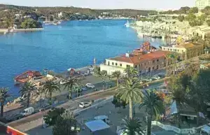 Ισπανία: Φρένο σε τουρίστες θέλει και η Μινόρκα