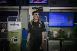 Φάιναλ Φορ: Αναχώρησε για το Βερολίνο ο Ολυμπιακός - «Ας είμαστε λίγο πιο τυχεροί φέτος...» το μήνυμα Μπαρτζώκα