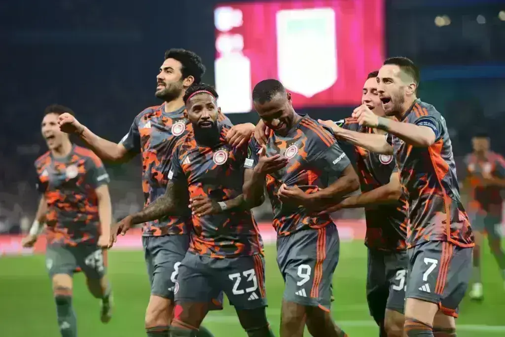 Άστον Βίλα-Ολυμπιακός 2-4: Ο Θρύλος θα σηκώσει το Ευρωπαϊκό - Παραμιλά η Ευρώπη με τους καμικάζι του Μεντιλίμπαρ [βίντεο]