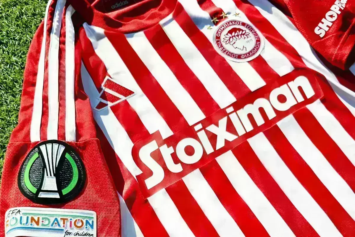 Ολυμπιακός Τελικός Κόνφερενς Λιγκ: Η ερυθρόλευκη φανέλα για τον ιστορικό τελικό