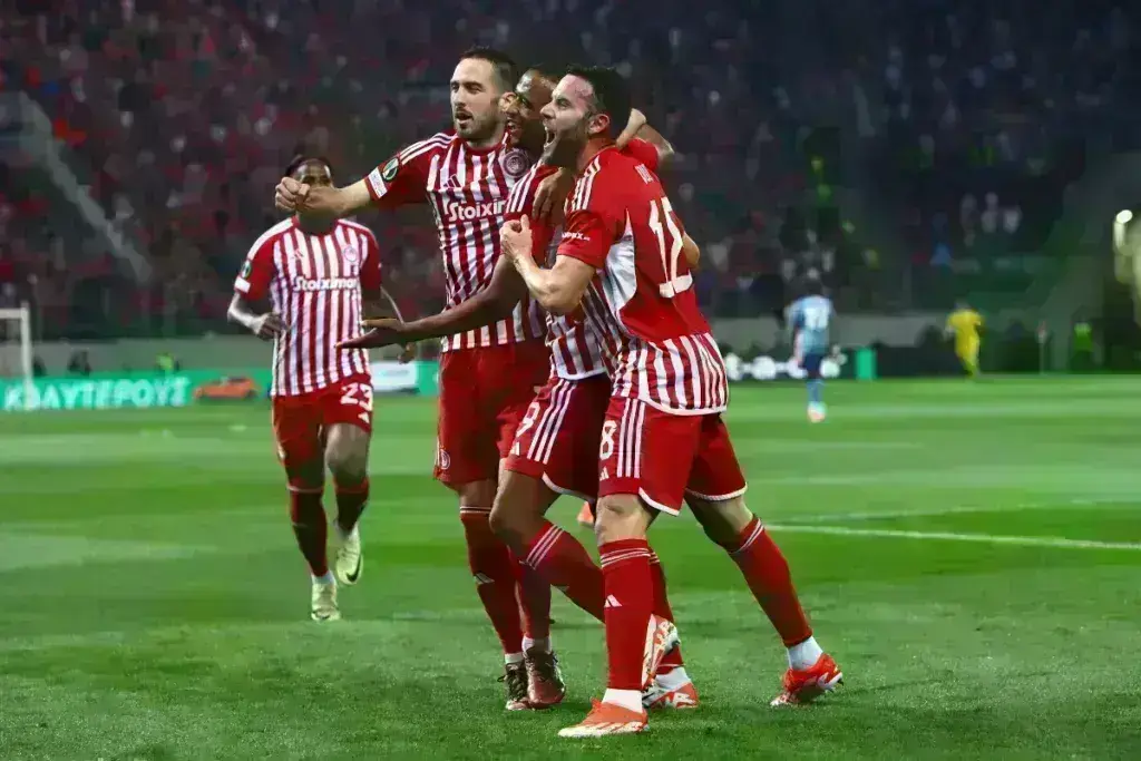 Ολυμπιακός-Άστον Βίλα 1-0: Σε εξέλιξη το ιστορικό ημίχρονο για τον Θρύλο – Σκόραρε ο Ελ Κααμπί