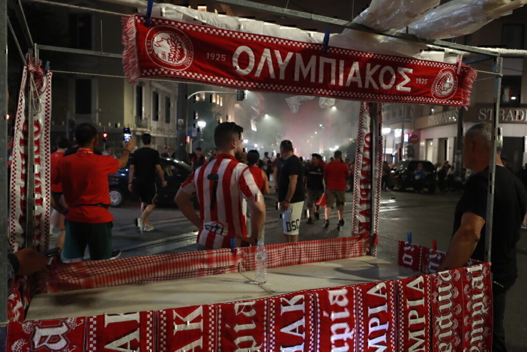 Ολυμπιακός: Αυτοί είναι οι δύο ύμνοι του – Ποιοι τους τραγουδάνε