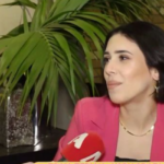 Σοφία Περίδη: H σχέση με τον πατέρα της Ορφέα Περίδη, η κατάθλιψη και το TikTok [βίντεο]