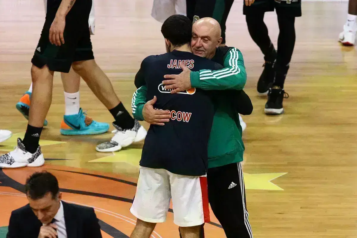 Παναθηναϊκός: Το πρώτο αισιόδοξο μήνυμα για τον Πάρη Δερμάνη - Πανζουρλισμός στο τσάρτερ, το ανακοίνωσε ο Γιαννακόπουλος