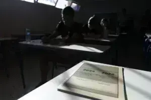 Πανελλήνιες Εξετάσεις 2024: Πρεμιέρα για τα ΓΕΛ με Νεοελληνική Γλώσσα και Λογοτεχνία