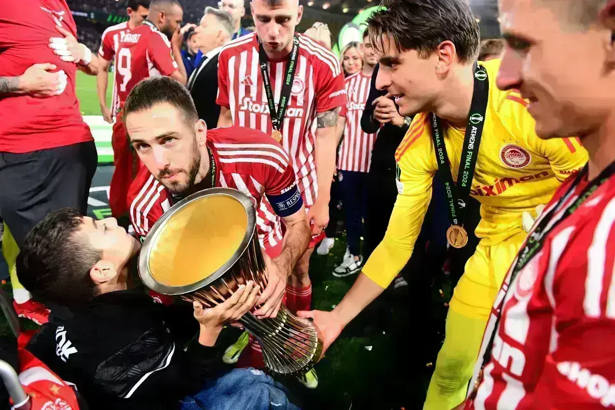 Γιάννης Παπαστεφανάκης: Σύμβολο ενότητας και αθλητικού ήθους – «Είμαστε 90 λεπτά αντίπαλοι, μια ζωή φίλοι»