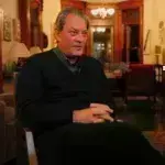 Πολ Όστερ: Πέθανε ο διάσημος Αμερικανός συγγραφέας σε ηλικία 77 ετών