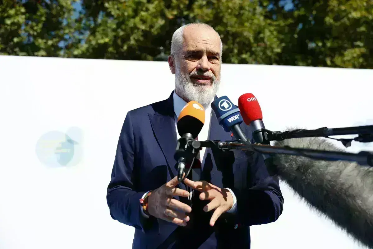 Έντι Ράμα: «Αστακός» η Αθήνα για τον Αλβανό Πρωθυπουργό – Με την προσωπική του φρουρά στο Γαλάτσι