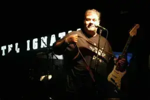 Δημήτρης Σταρόβας: Η πιο τρυφερή ευχή του καλλιτέχνη στη σύντροφό του – «Χρόνια πολλά κάμπια μου πολύτιμη»