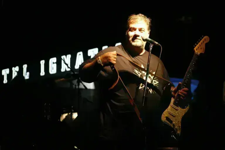 Δημήτρης Σταρόβας: Η πιο τρυφερή ευχή του καλλιτέχνη στη σύντροφό του – «Χρόνια πολλά κάμπια μου πολύτιμη»