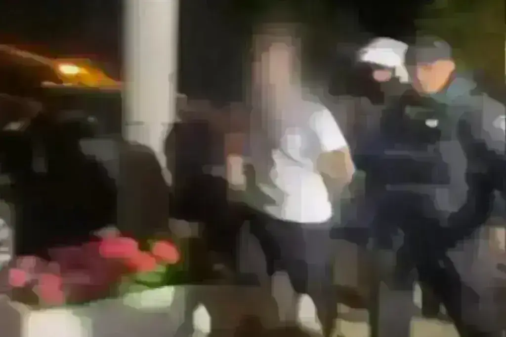 Συνελήφθη γνωστός τράπερ – Αρνήθηκε έλεγχο της ΕΛ.ΑΣ.