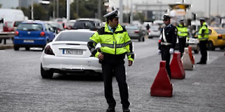 Νέος ΚΟΚ: Ποινές στον οδηγό και αφαίρεση διπλώματος – STOP σε κινητά, αλκοόλ, ταχύτητα