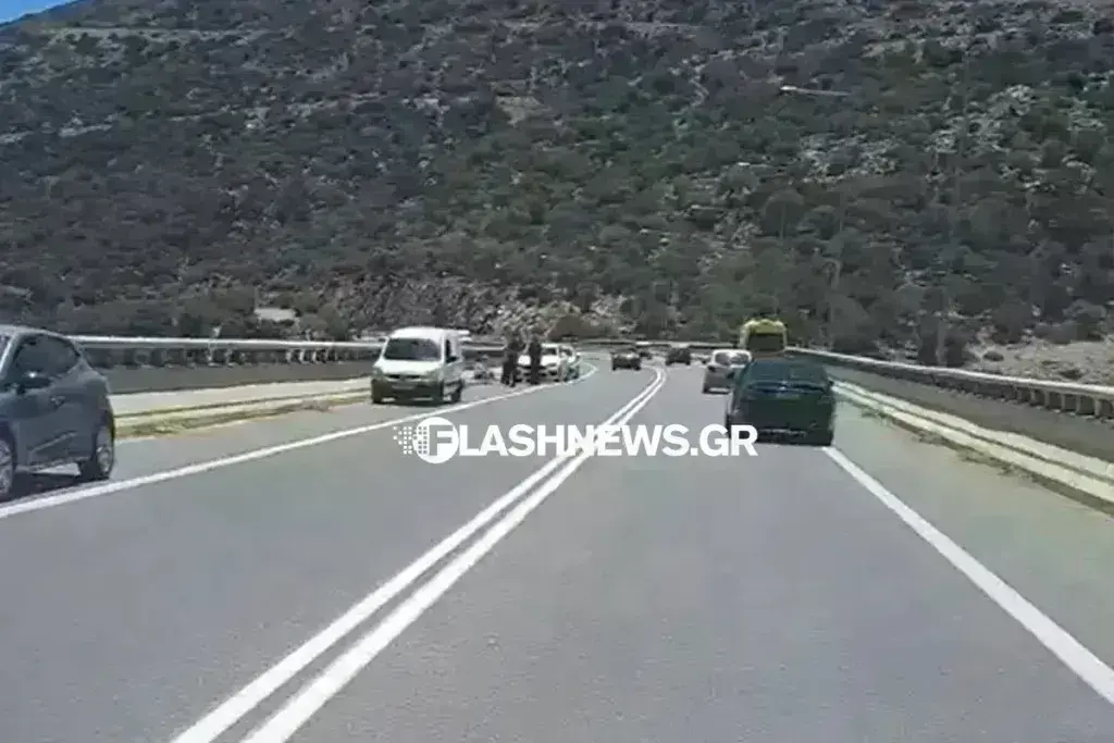 Τραγωδία στο Ηράκλειο: Γυναίκα σταμάτησε σε γέφυρα με την παρέα της να βγάλει φωτογραφίες και έπεσε 