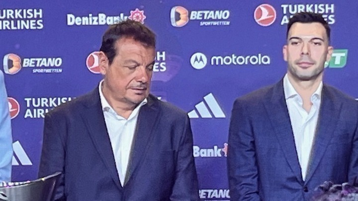 Ευρωλίγκα – Αταμάν: «Υπόσχομαι ότι θα φέρουμε το έβδομο» – Η επική ατάκα Γιασικεβίτσιους για Σλούκα