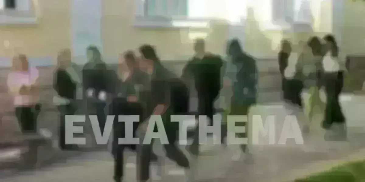 Οι συλληφθέντες εφοριακοί στα Δικαστήρια Χαλκίδας / eviathema.gr