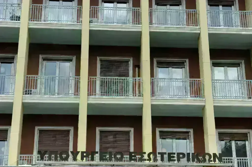 Υπουργείο Εσωτερικών: Αρχειοθετήθηκαν οι κατηγορίες για την δήθεν διάρρηξη στο εκλογικό γραφείο