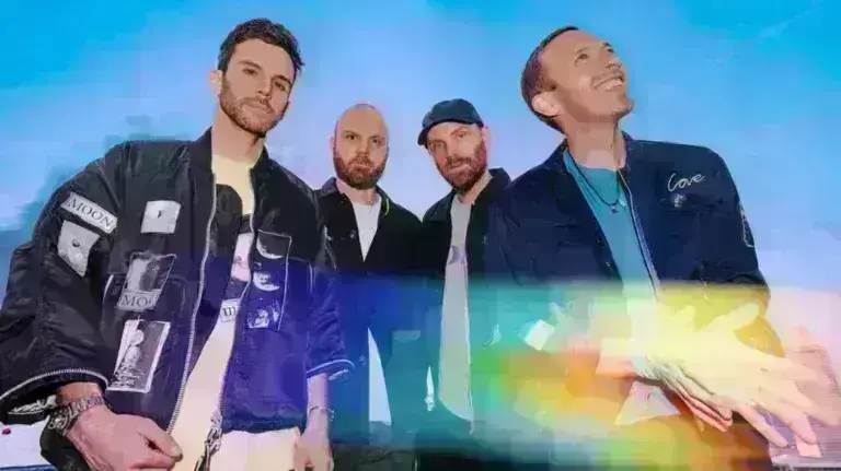 Coldplay: Τα βινύλια του νέου άλμπουμ Moon Music θα κατασκευαστούν από παλιά πλαστικά μπουκάλια
