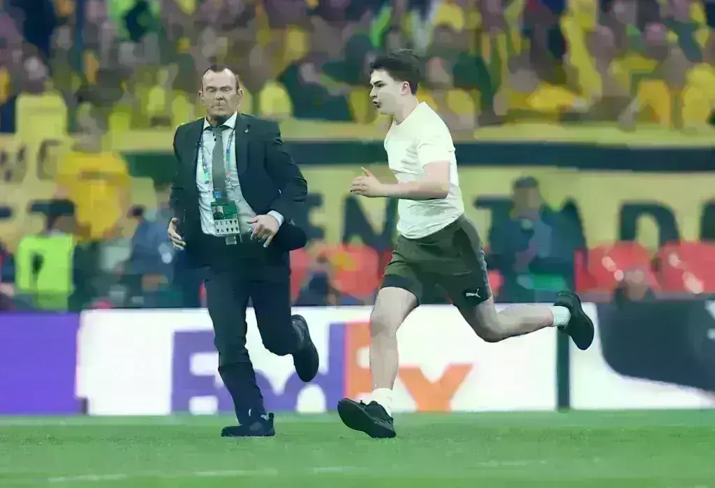 Champions League: Ένας Λευκορώσος YouTuber ευθύνεται για την εισβολή στον τελικό
