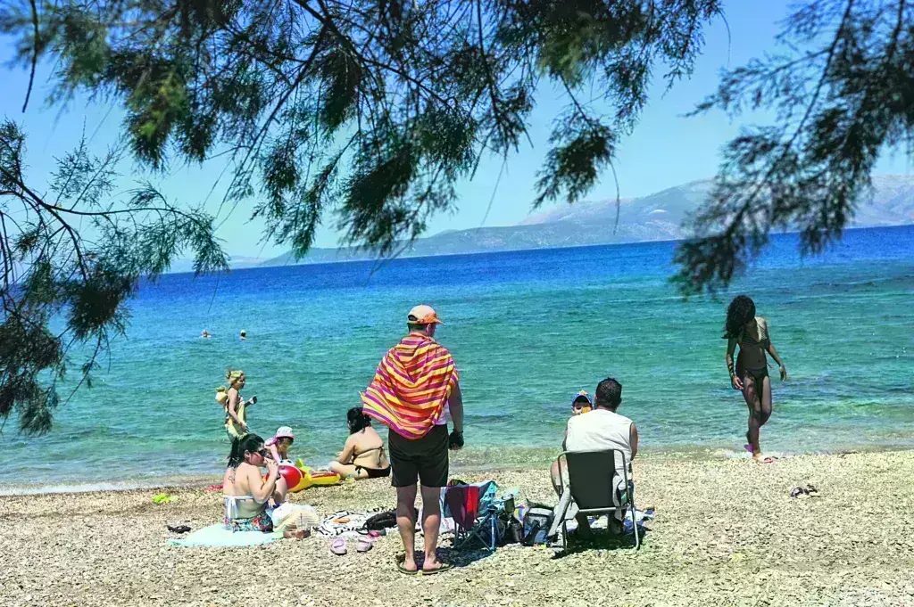Αιτήσεις αγροτών από σήμερα για κοινωνικό τουρισμό – Δωρεάν οι διακοπές σε Εβρο, Βόρειο και Νό