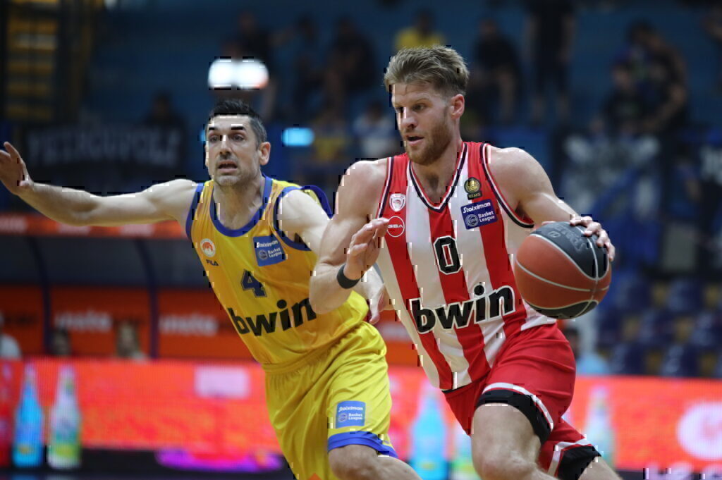 Basket League: Πρώτος φιναλίστ των τελικών ο Ολυμπιακός – Με το 84-71 έκαναν το 2-0 επί του Περιστερίου