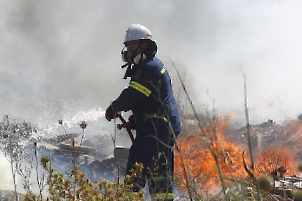 Κοκτέιλ ζέστης, μποφόρ και εμπρηστών