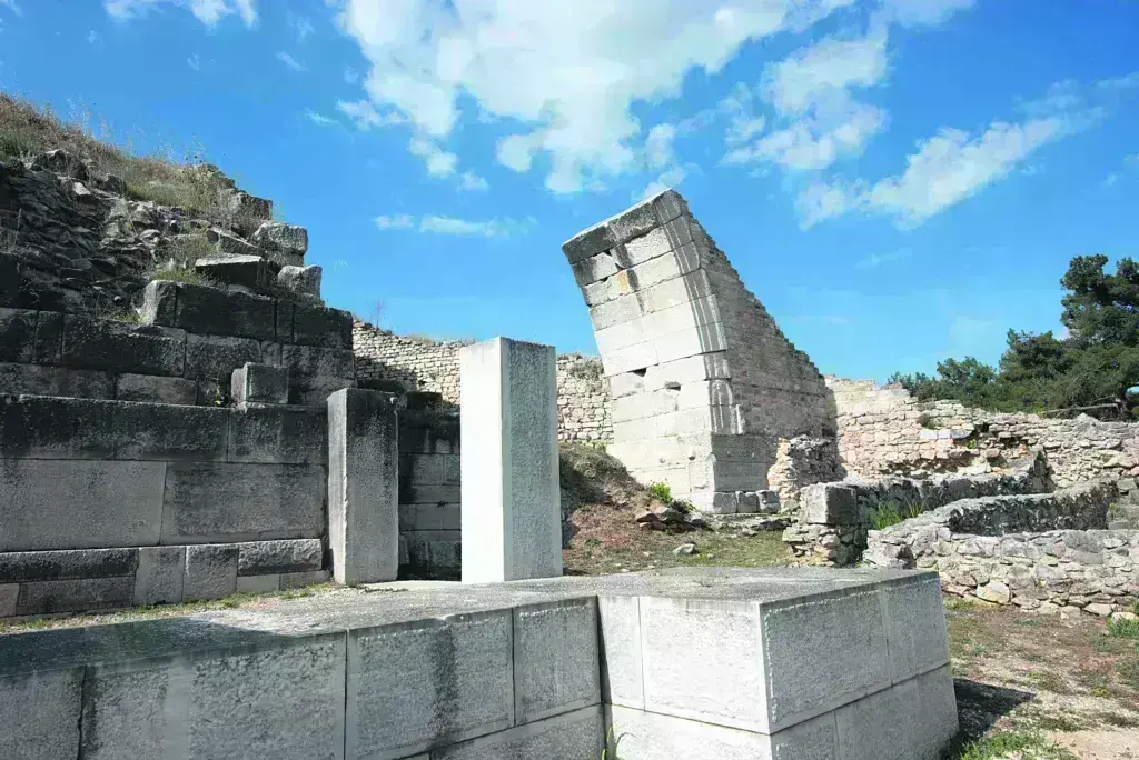 Τα μυστικά της Αμφίπολης – Ο Ε.Τ. και το Eleftherostypos.gr στον Τύμβο Καστά [εικόνες]
