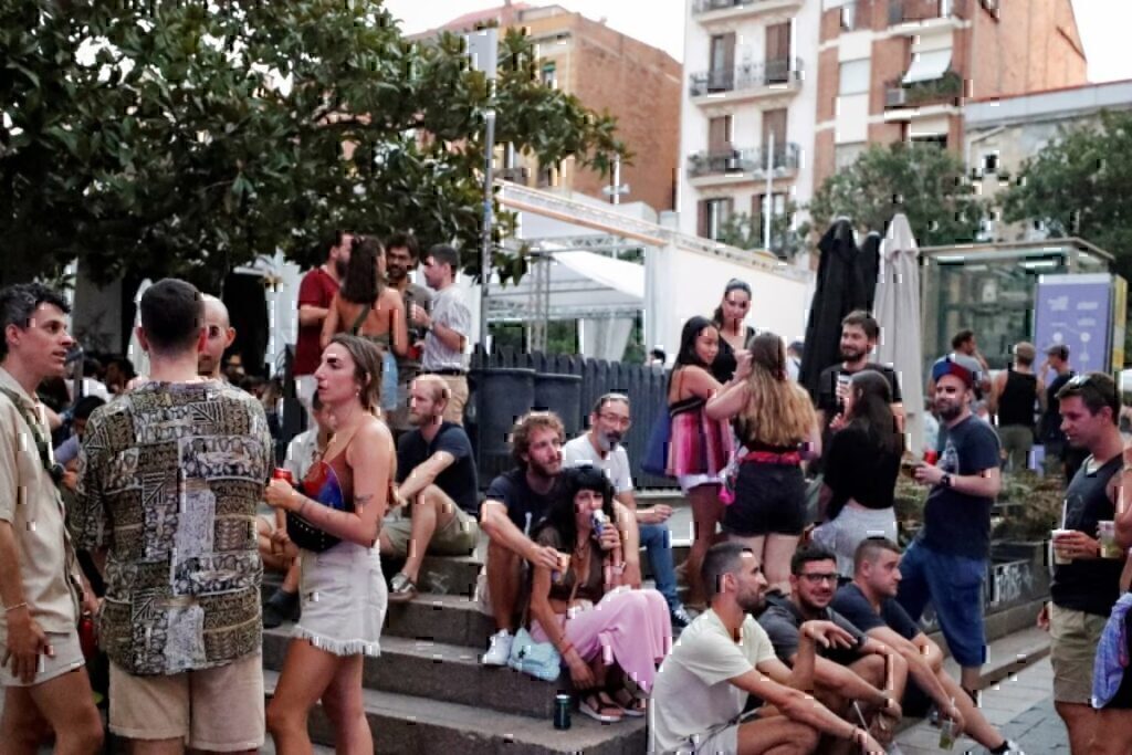 Τουρισμός: «Καίνε» τα Airbnb στα νησιά