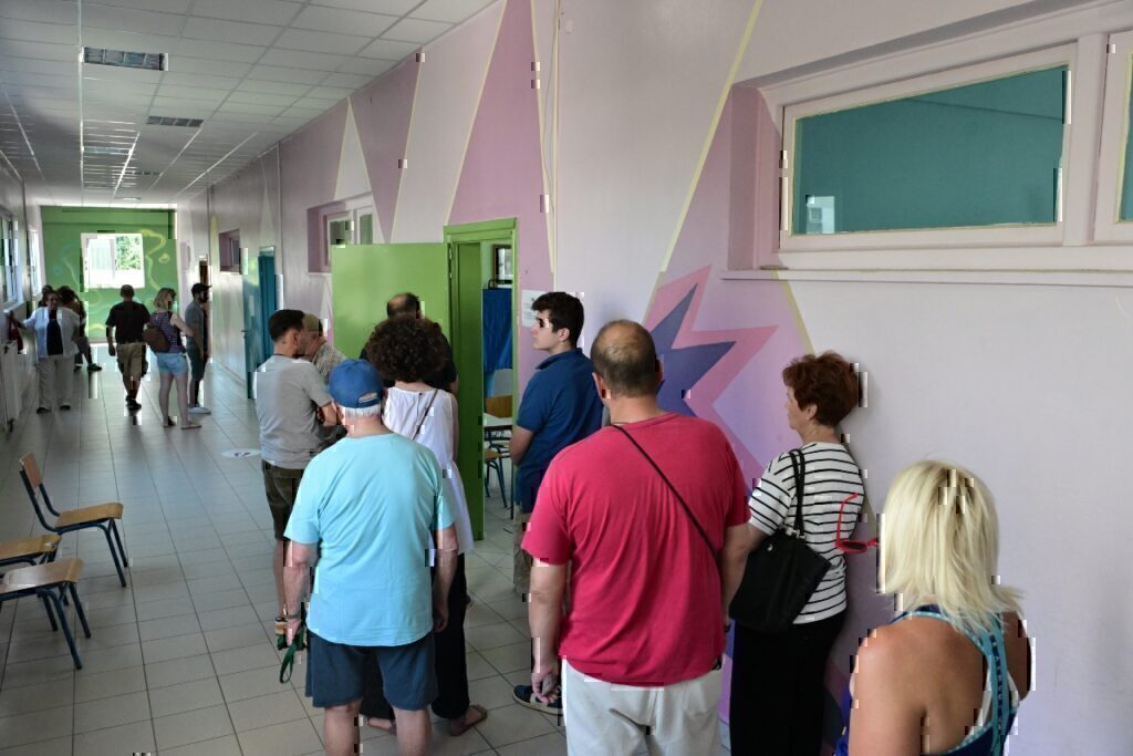 Ευρωεκλογές 2024: Στο 13,1% η συμμετοχή έως τις 11:30 – Τρεις μονάδες κάτω σε σχέση με τις εθν