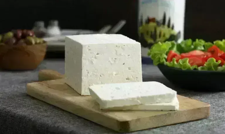 Το 82% των καταναλωτών προτιμάει επώνυμη φέτα