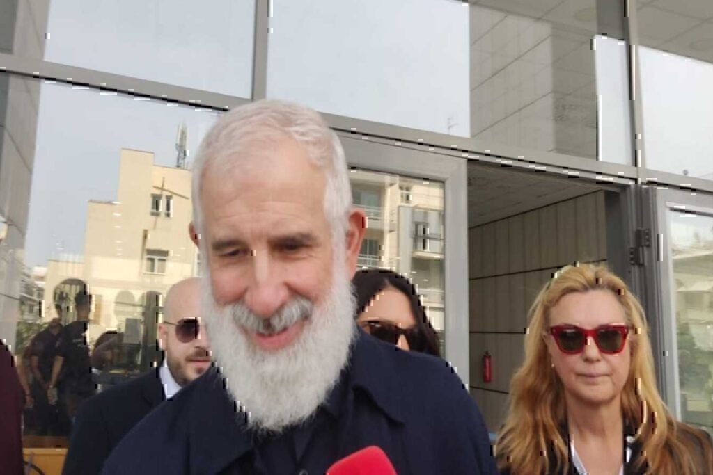 Πέτρος Φιλιππίδης: Σοκάρει η καταγγελία για τον ηθοποιό – «Κυνηγούσε κορίτσια πιεστικά, θα τους εκδικηθεί όλους»