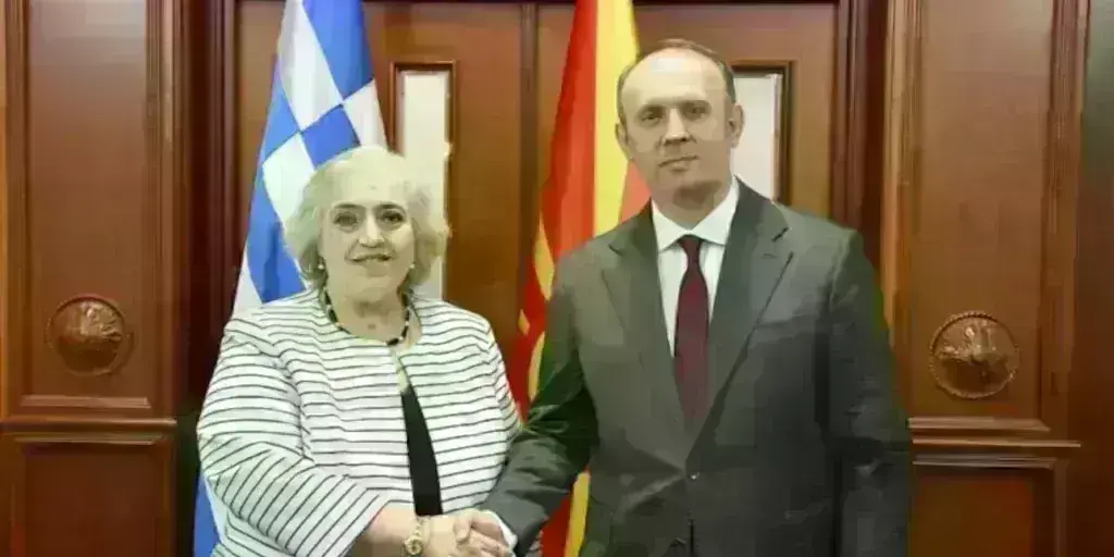 Παπαδοπούλου σε Σκόπια: «Η νέα ηγεσία έχει την υποχρέωση να χρησιμοποιεί το συνταγματικό της όνομα»