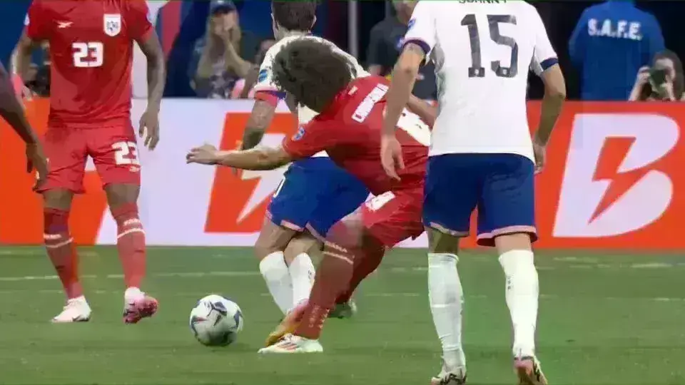 Κόπα Αμέρικα: «Πεντάρα» και «αγκαλιά» με την πρόκριση η Ουρουγουάη