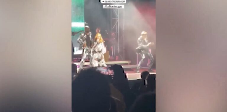 Η Kylie Minogue τραγουδάει για τα «Ποσειδώνια 2024» [βίντεο]