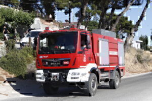 Οριοθετήθηκε η πυρκαγιά στην Κερατέα - Δεν απειλήθηκαν κατοικίες 