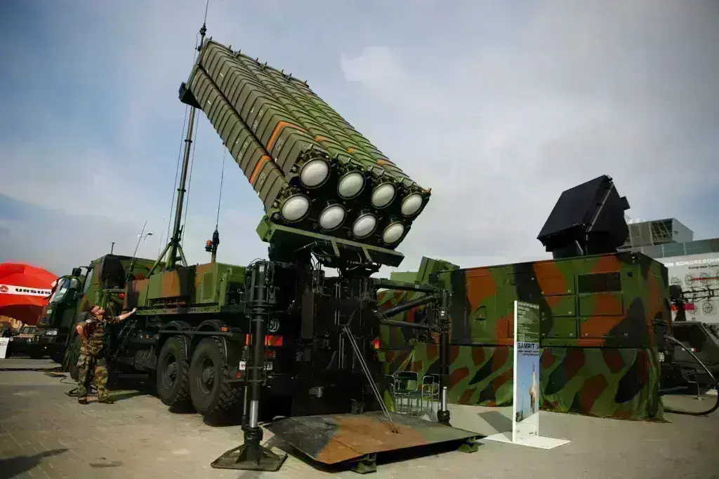 Thales: Έφοδοι στις εγκαταστάσεις σε Γαλλία, Ολλανδία και Ισπανία – Έρευνες για διαφθορά