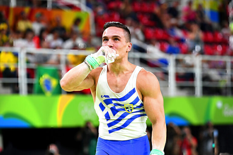 Λευτέρης Πετρούνιας