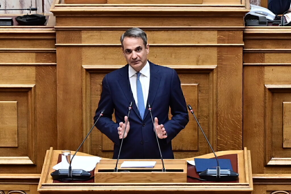 Μητσοτάκης για τα 50 χρόνια της Δημοκρατίας: Τώρα είναι η εποχή τολμηρών αλμάτων – Το 2027 που