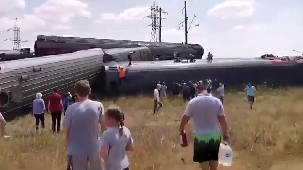 Ρωσία: Σύγκρουση επιβατικής αμαξοστοιχίας με φορτηγό- Τουλάχιστον 100 οι τραυματίες