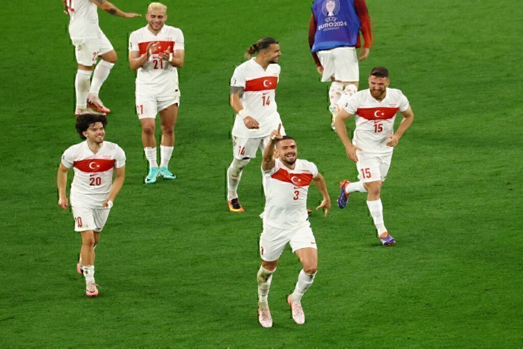 Euro 2024: Η διοργάνωση των εθνικιστικών στοιχείων – Στο μικροσκόπιο της UEFA και ο Μερίχ Ντεμιράλ για τον πανηγυρισμό του με τους Γκρίζους Λύκους